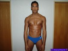 Alejandro, 21 > Swimmer